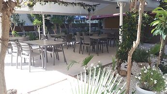 Tasiana Hotel Apartments Complex