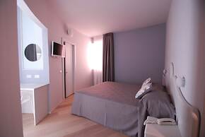 Aromi Piccolo Hotel
