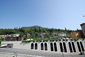 Aromi Piccolo Hotel