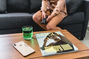 Majestic City Suites & Beach Hotel