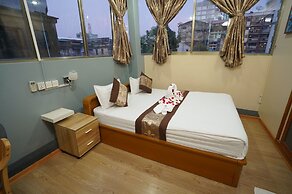 15th Street at Downtown Yangon