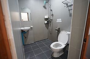 15th Street at Downtown Yangon