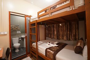 15th Street at Downtown Yangon