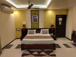 Hotel Pushpak