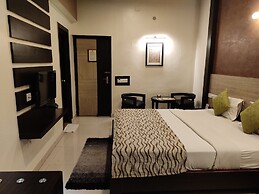 Hotel Pushpak