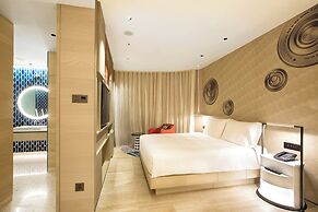 Hotel Indigo Kaohsiung Central Park by IHG