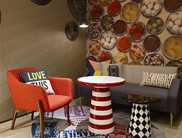 Hotel Indigo Kaohsiung Central Park by IHG