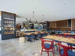 Hotel Indigo Kaohsiung Central Park by IHG