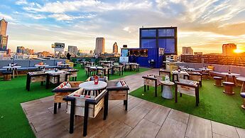 Hotel Indigo Kaohsiung Central Park by IHG