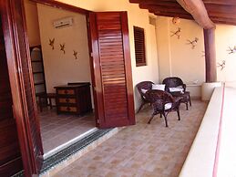 La Escollera Suites Adults Only