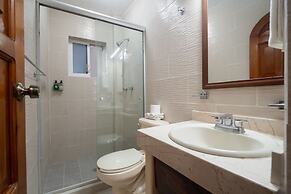 Arena Suites