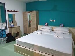 Beach Heaven Maldives - Golden Turtle Guest House