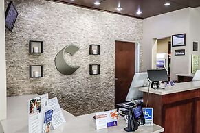 Comfort Suites Dunnellon near Rainbow Springs