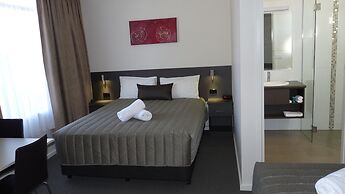 Loddon River Motel