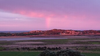 High View Family Cottages