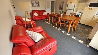 High View Family Cottages