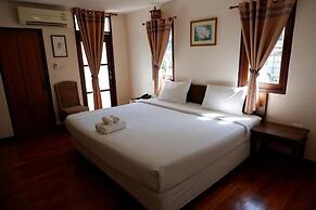 Sri-Pat Guesthouse