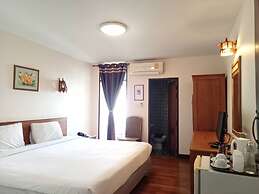 Sri-Pat Guesthouse