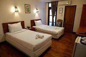 Sri-Pat Guesthouse
