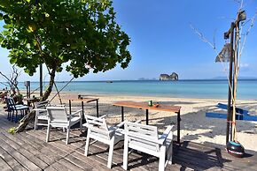 Koh Ngai Thanya Beach Resort