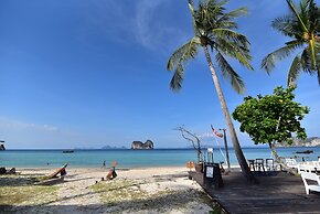 Koh Ngai Thanya Beach Resort