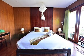 Koh Ngai Thanya Beach Resort