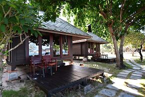 Koh Ngai Thanya Beach Resort