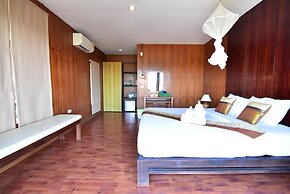 Koh Ngai Thanya Beach Resort