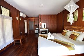 Koh Ngai Thanya Beach Resort