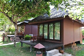 Koh Ngai Thanya Beach Resort