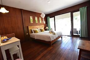 Koh Ngai Thanya Beach Resort