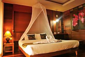 Koh Ngai Thanya Beach Resort