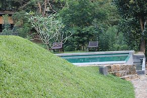 The Country House