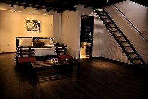 The Country House