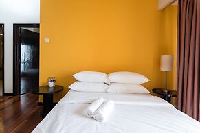 W Studio Resort Suites at Pyramid Tower