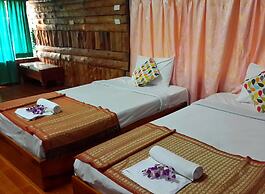 Suanphet Riverview Resort