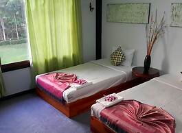 Suanphet Riverview Resort