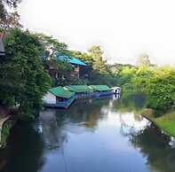 Suanphet Riverview Resort