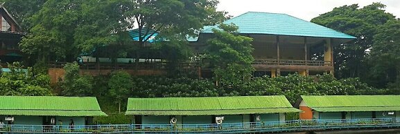 Suanphet Riverview Resort