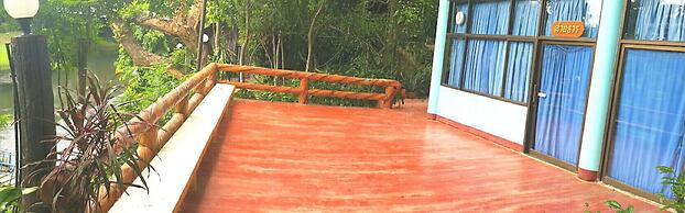 Suanphet Riverview Resort