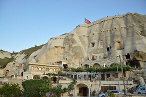 Sarıhan Cave Hotel