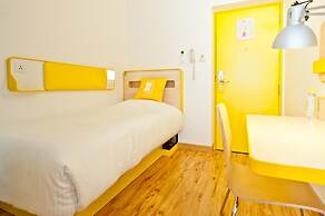 Bloomrooms @ Indiranagar