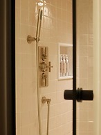 No.42 by GuestHouse Margate