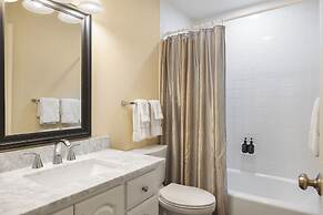 Enzian - CoralTree Residence Collection