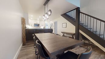 Enzian - CoralTree Residence Collection