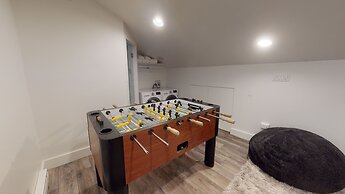 Enzian - CoralTree Residence Collection