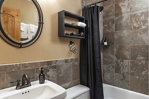 Vail 21 - CoralTree Residence Collection