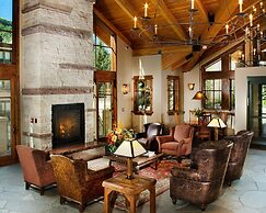 Vail 21 - CoralTree Residence Collection