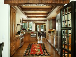 Gore Creek Place Condominiums