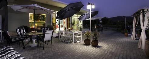 Anelia Boutique Studios & Apartments